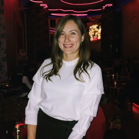 Meet your Posher, Jami - Picture 1 of 1